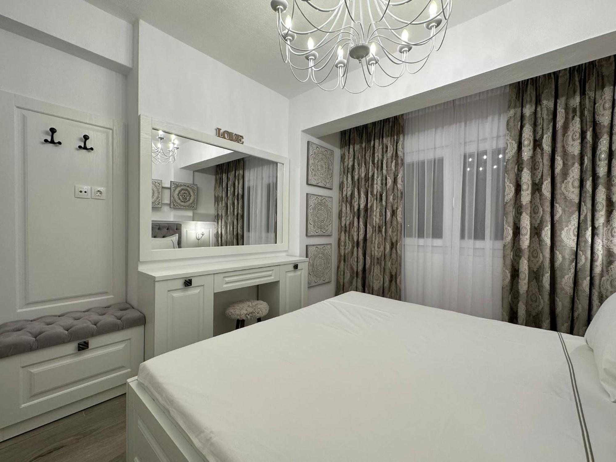 Royal Apartments - Nikiti Bagian luar foto